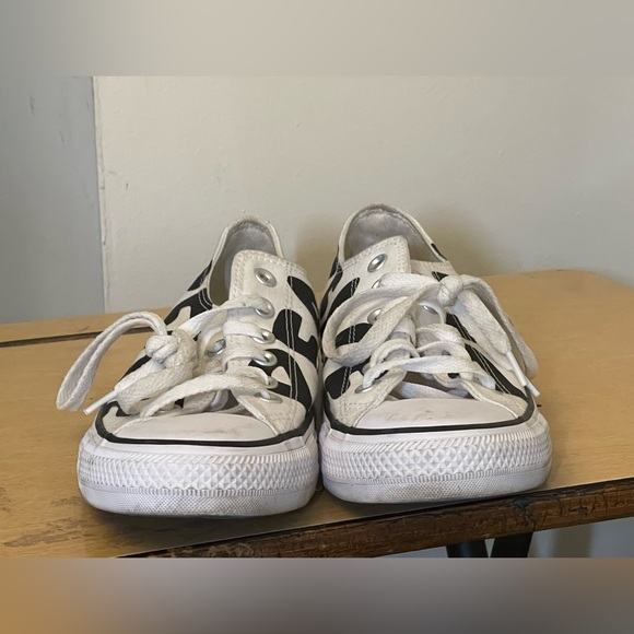 Peace converse sneakers size 7 - Picture 5 of 11
